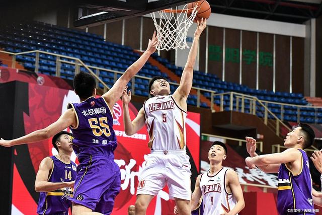 许多篮球巨 许多篮球巨