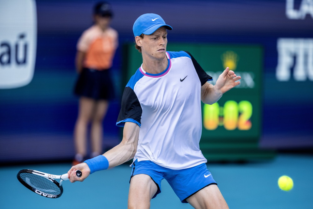 球场内外的 球场内外的